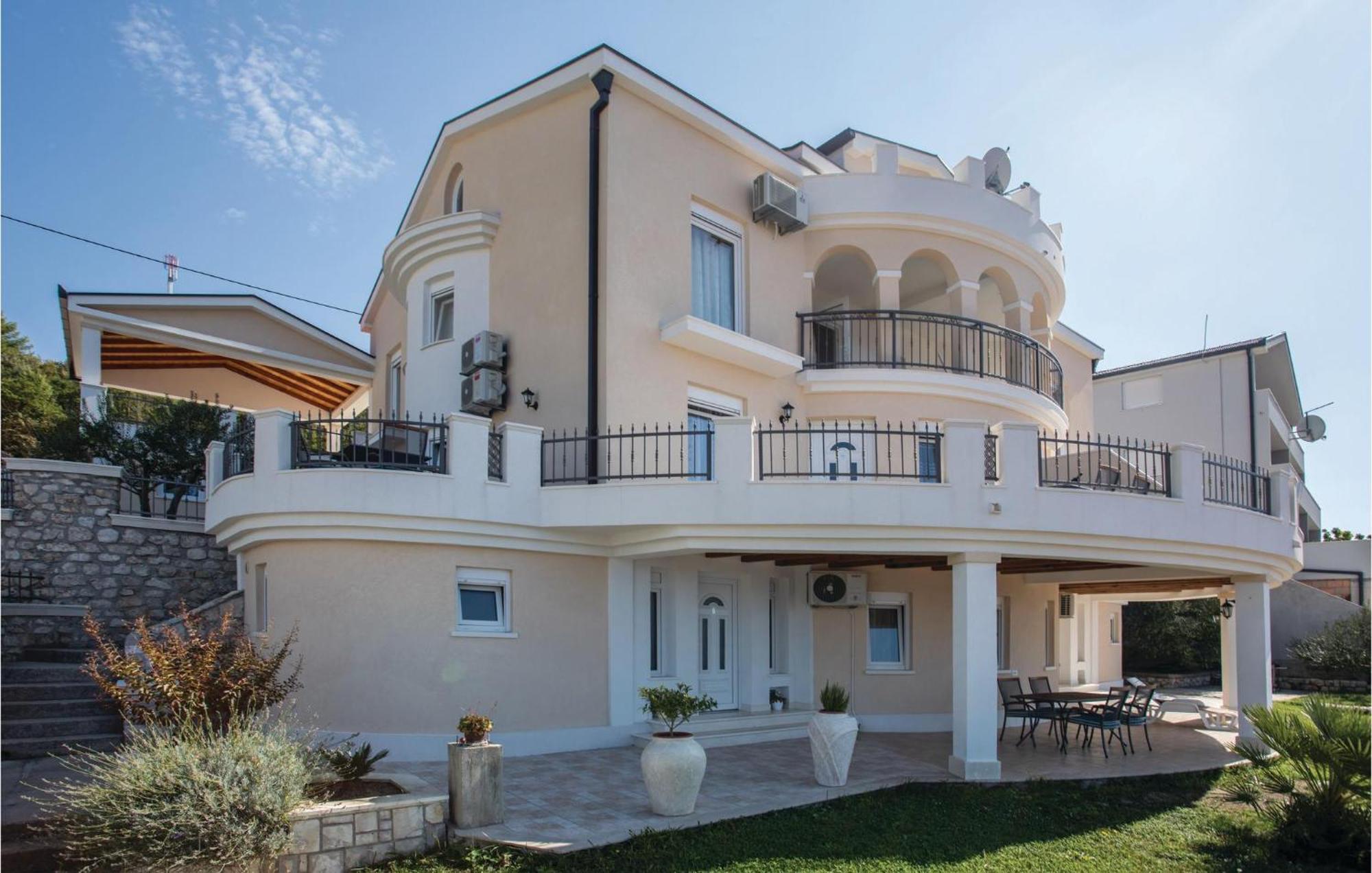 Lovely Apartment In Komarna With House Sea View Klek Exteriör bild