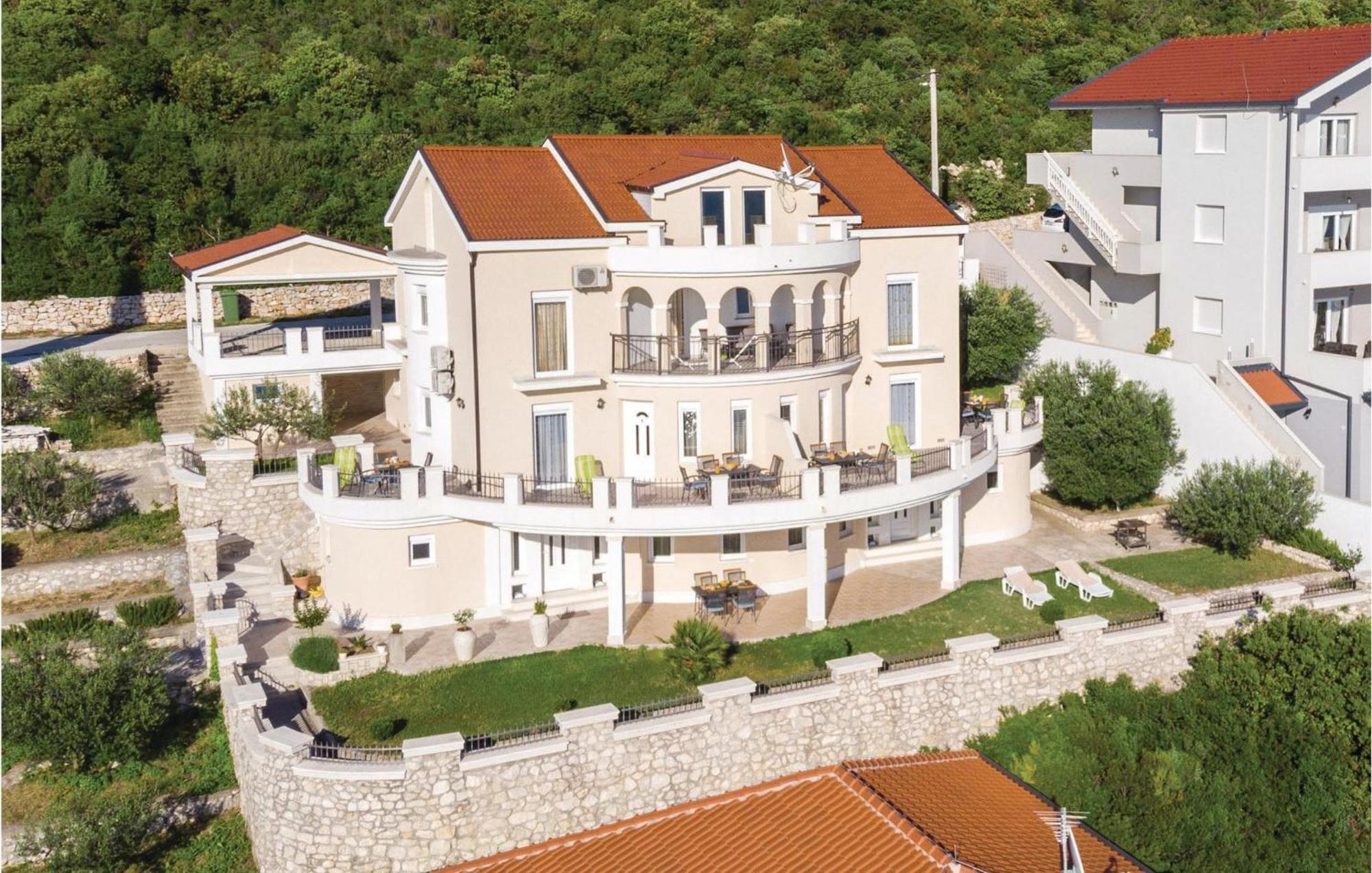 Lovely Apartment In Komarna With House Sea View Klek Exteriör bild