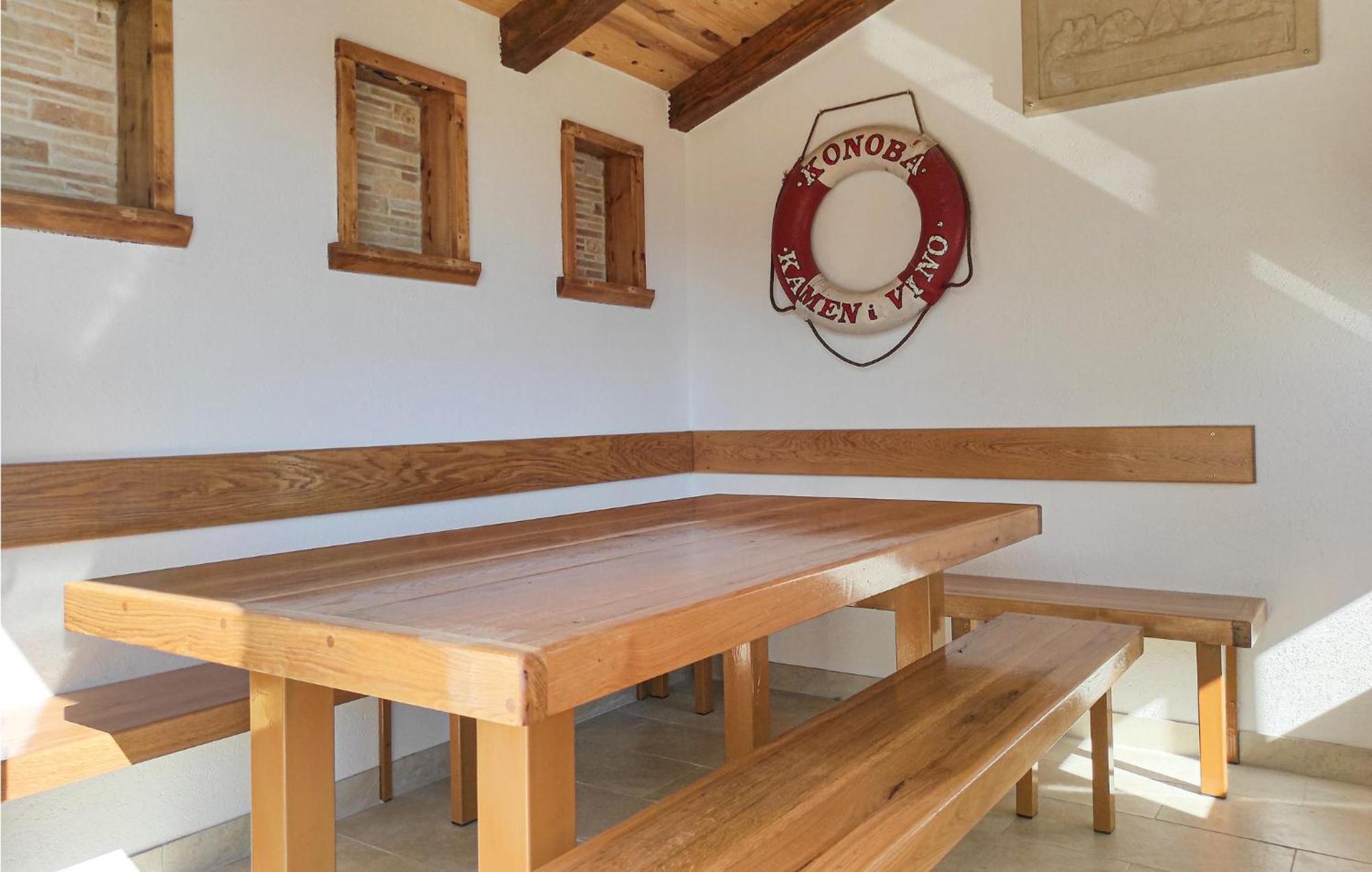Lovely Apartment In Komarna With House Sea View Klek Exteriör bild